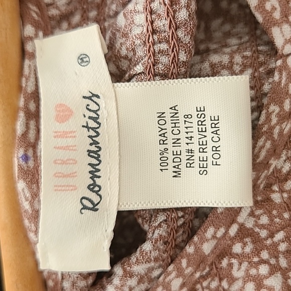 Smocked top - Picture 3 of 6